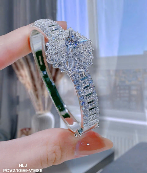 How to brighten silver and white silver at home is simple, professional, and effective