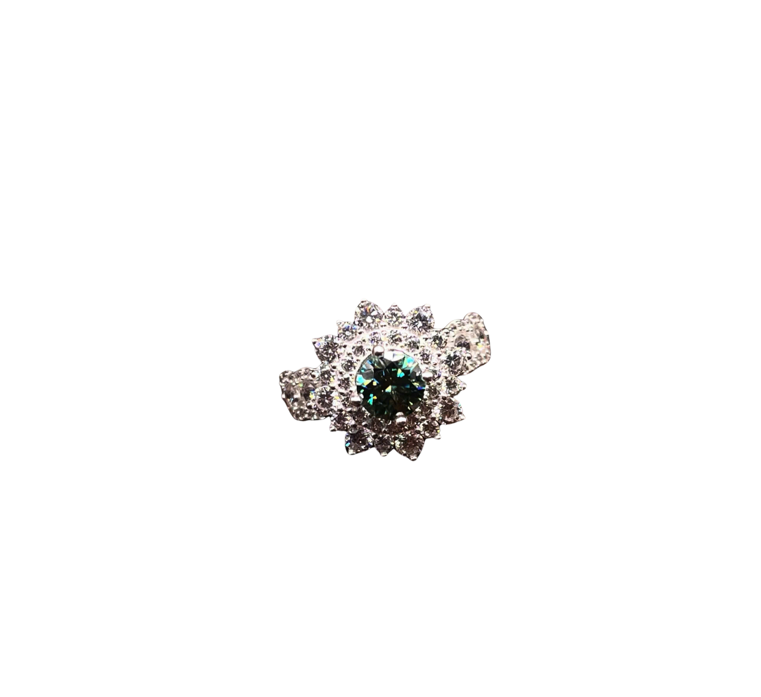 Emerald Bloom Moissanite Halo Ring – Regal Green Brilliance