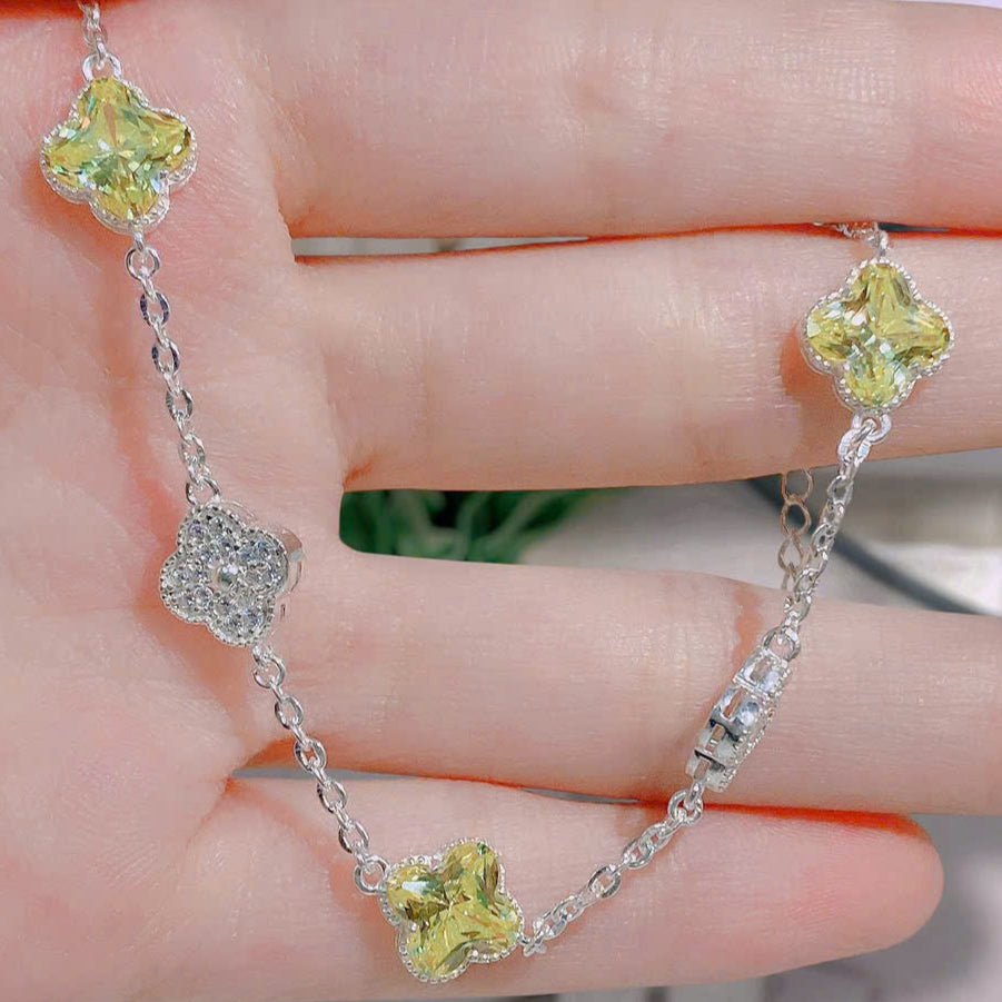 CloverGlow Station Necklace – Sunshine Sparkle