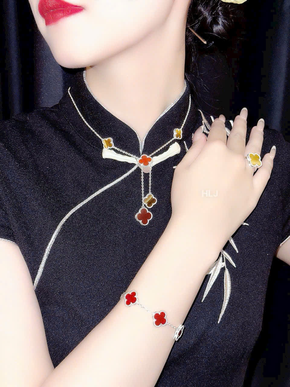 HLJS015 Bellea CloverLuxe Set - Statement Gift For Her