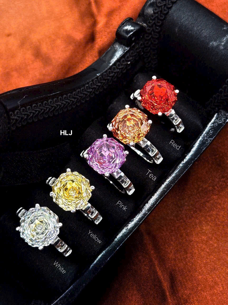 HLJR020 Aura SpiralLuxe Ring – Statement Gift