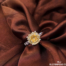 HLJR020 Aura SpiralLuxe Ring – Platinum Statement Gift
