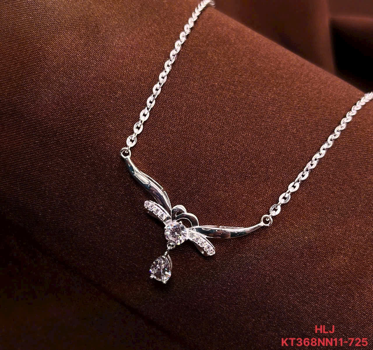 HLJN003 Lumia CelestialLuxe Necklace – Platinum Memories Gift