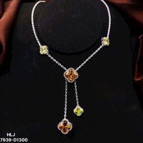 HLJN018 Lumia CloverCascade Necklace – Platinum Statement Gift