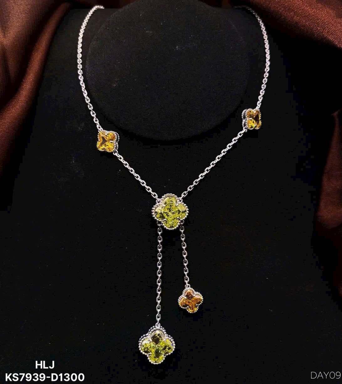 HLJN018 Lumia CloverCascade Necklace – Platinum Statement Gift