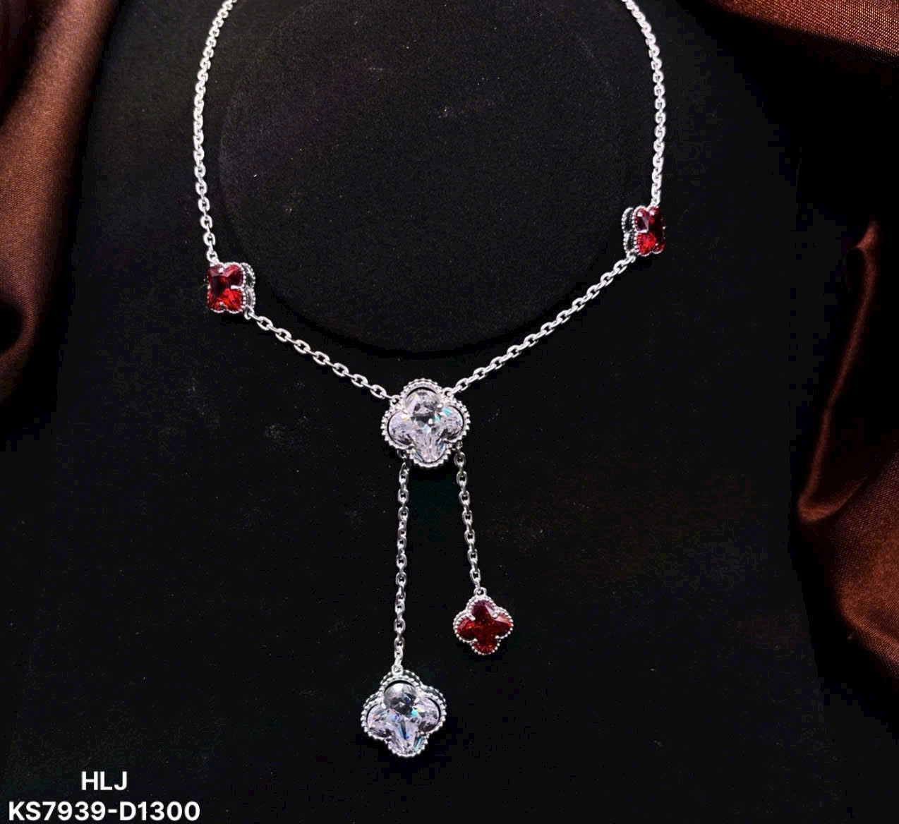 HLJN018 Lumia CloverCascade Necklace – Platinum Statement Gift