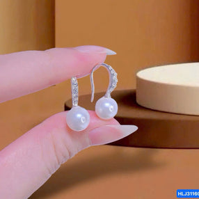 8MM Pearl Earrings