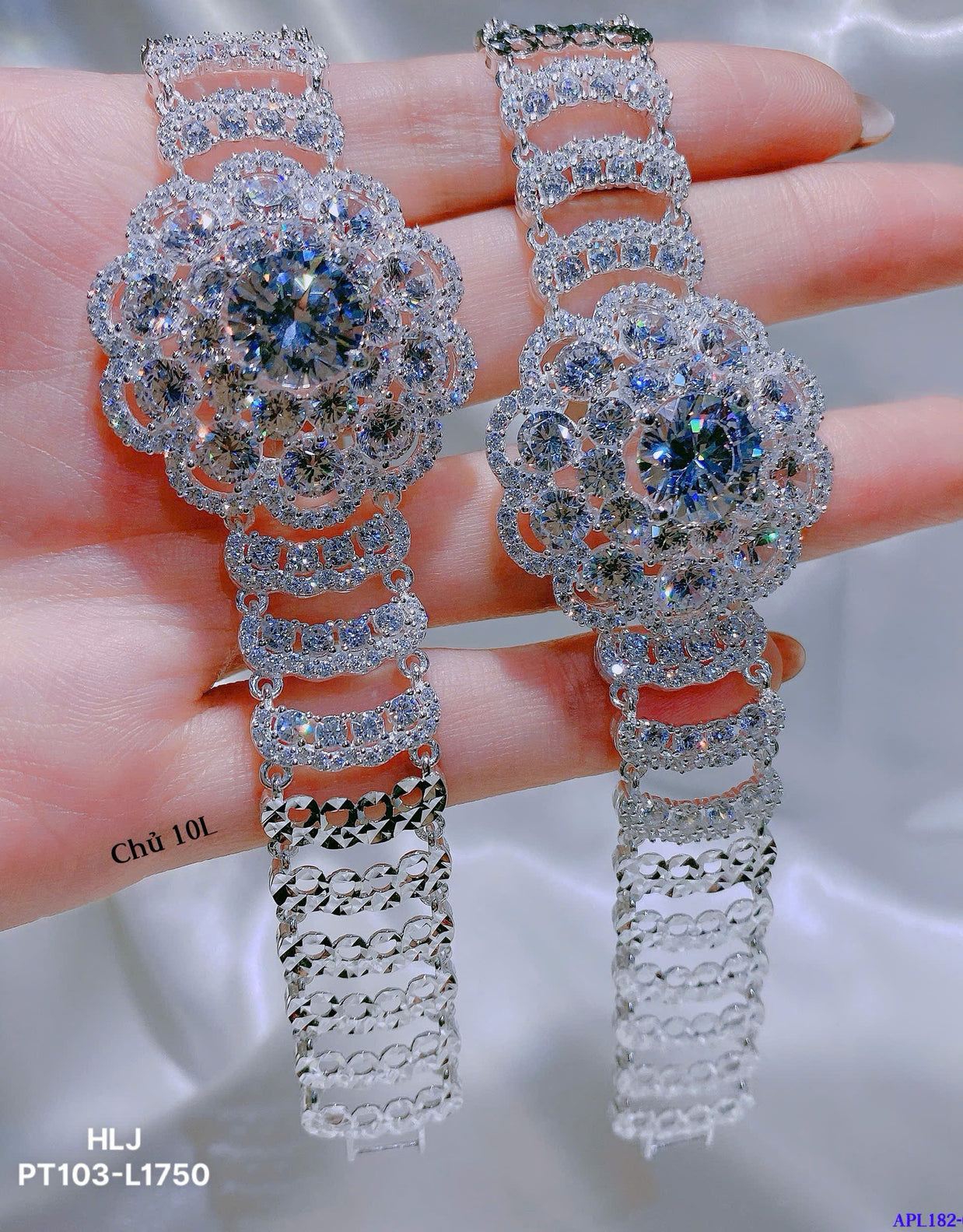 Imperial Sunburst Moissanite Bracelet – Full-Pavé Royal Brilliance