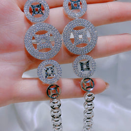 Imperial Sunburst Moissanite Bracelet – Full-Pavé Royal Brilliance
