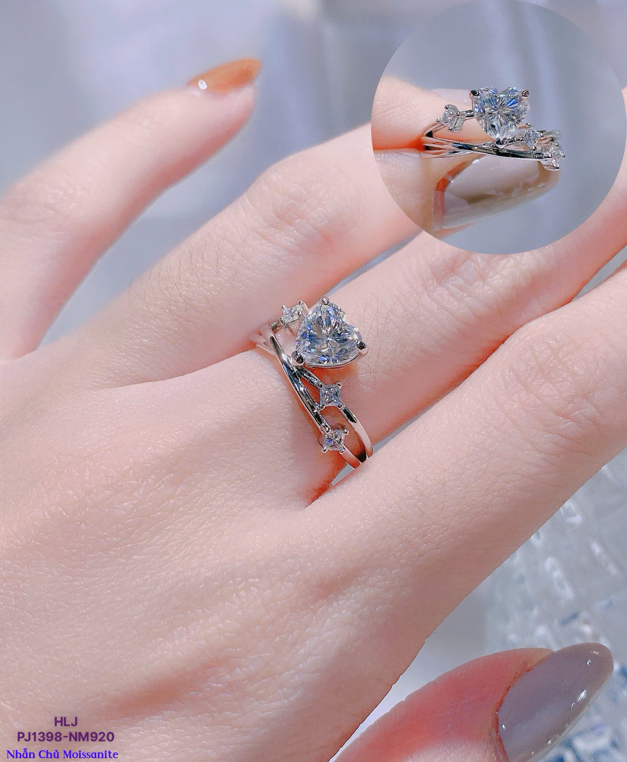 HLJR19 Aura BaguetteLuxe Ring – Platinum Anniversary Gift