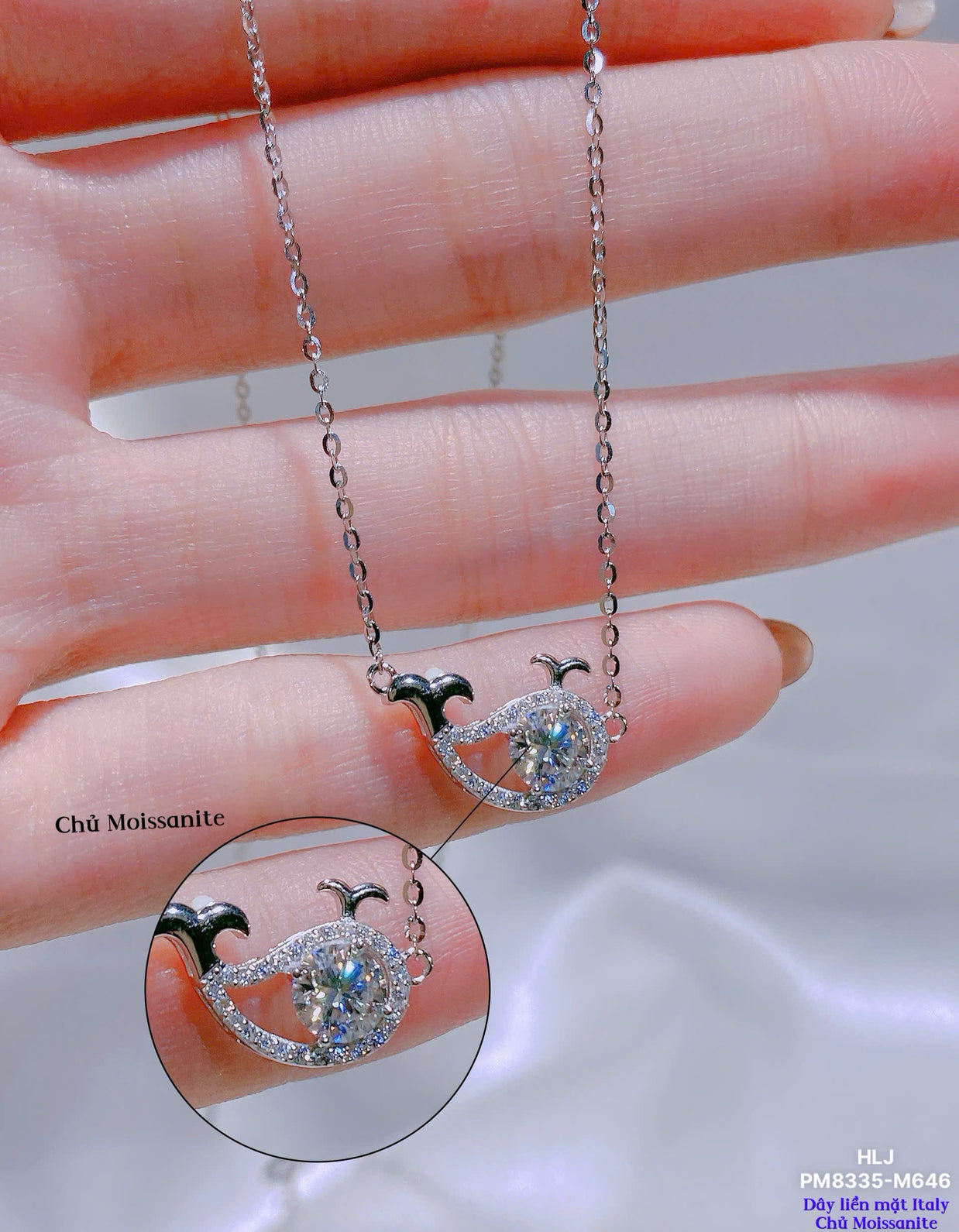 SwanGrace Moissanite Pendant – Elegant Curve, Eternal Shine