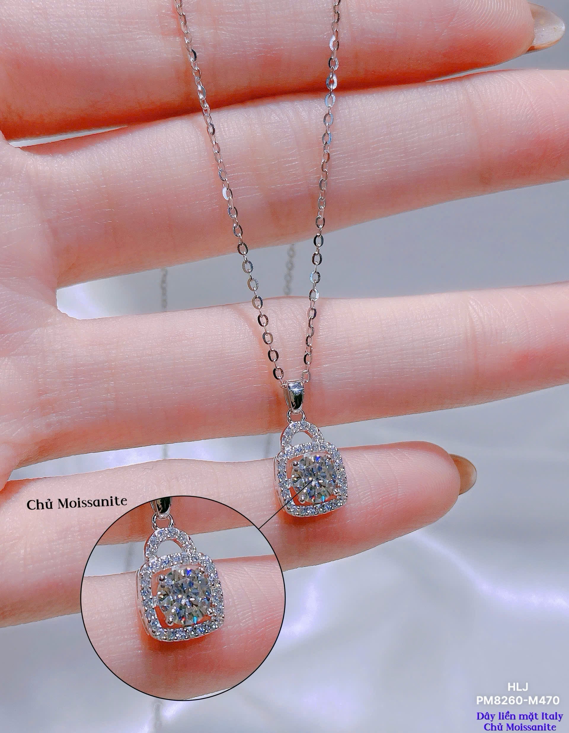 SwanGrace Moissanite Pendant – Elegant Curve, Eternal Shine