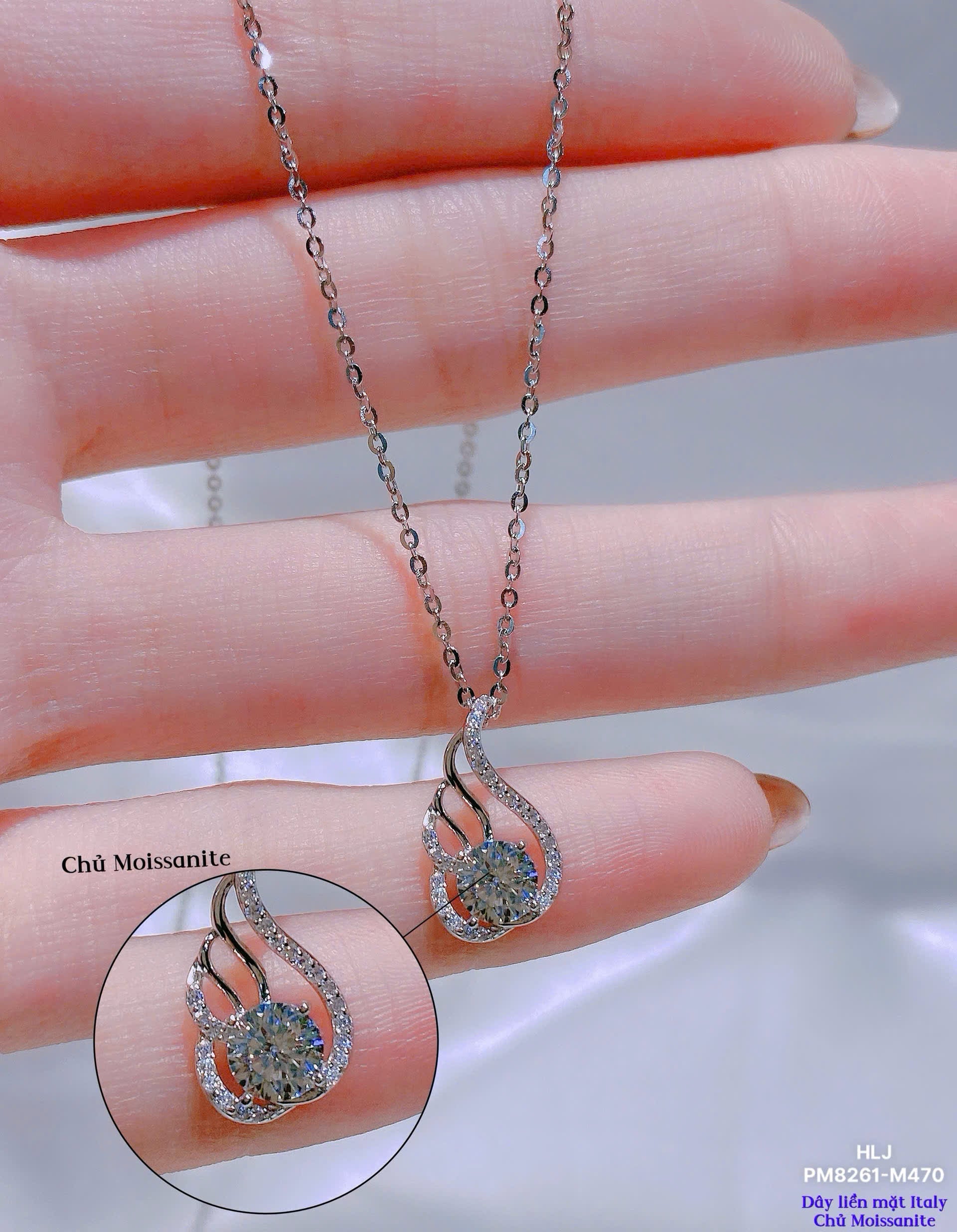 SwanGrace Moissanite Pendant – Elegant Curve, Eternal Shine