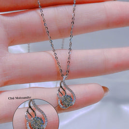 SwanGrace Moissanite Pendant – Elegant Curve, Eternal Shine