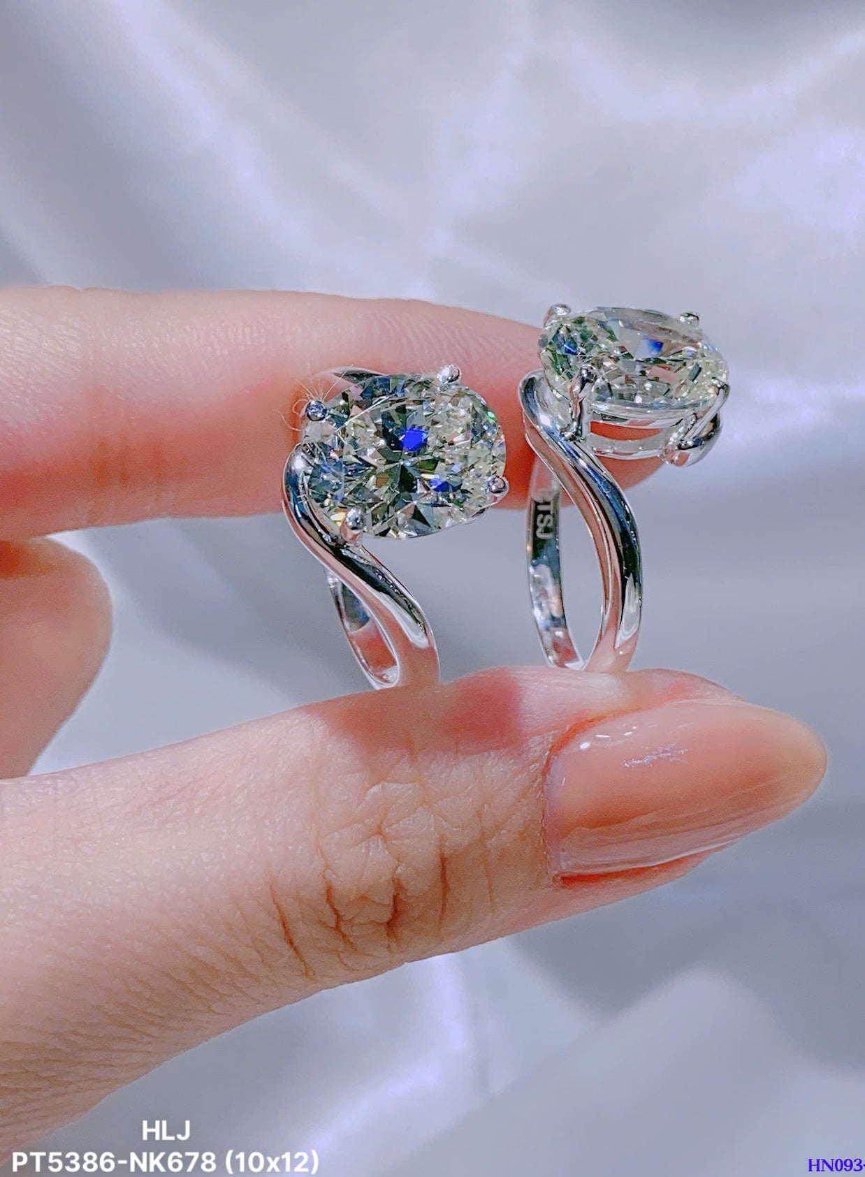 Emerald Muse CZ Ring Statement Gift