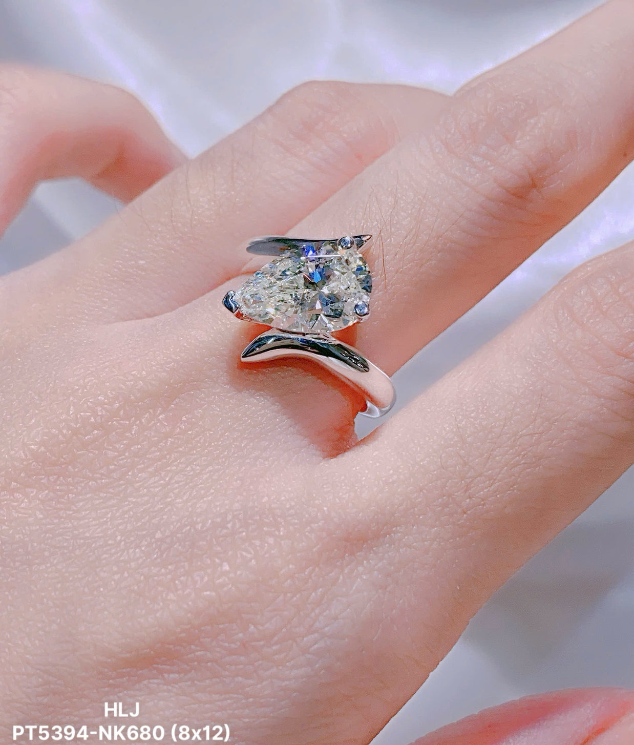 Emerald Muse CZ Ring Statement Gift