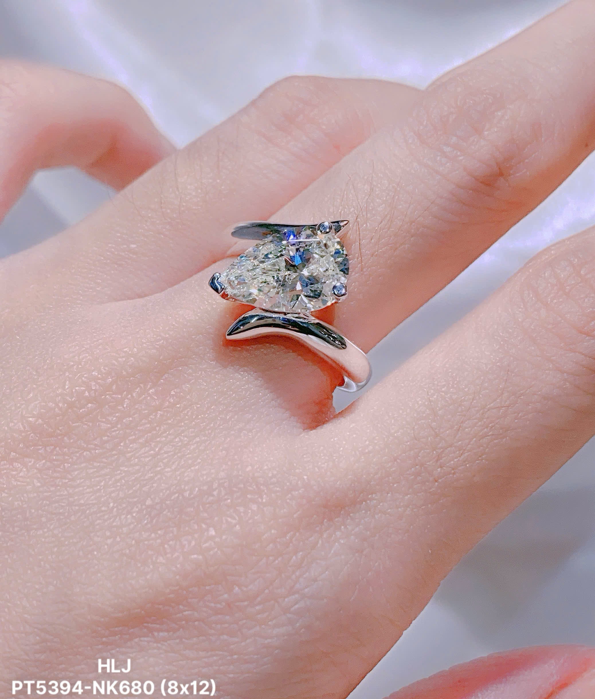 Emerald Muse CZ Ring Statement Gift