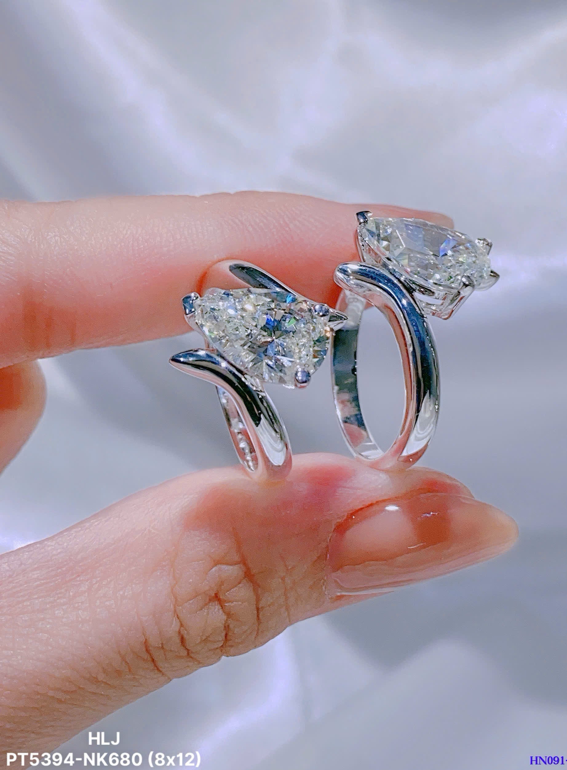 Emerald Muse CZ Ring Statement Gift
