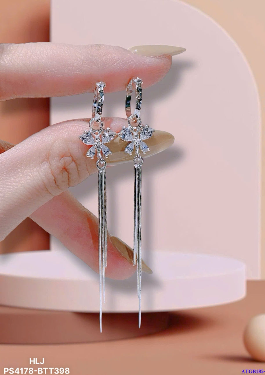 LumiaDrop Moissanite Earrings – Modern Minimalist Sparkle