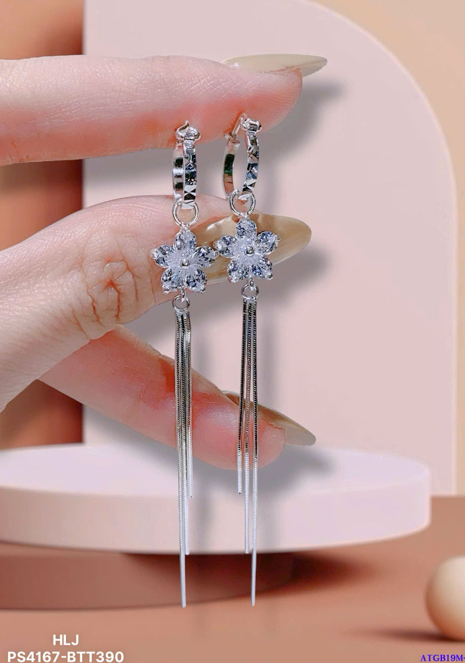 LumiaDrop Moissanite Earrings – Modern Minimalist Sparkle