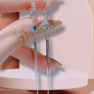LumiaDrop Moissanite Earrings – Modern Minimalist Sparkle