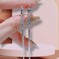LumiaDrop Moissanite Earrings – Modern Minimalist Sparkle