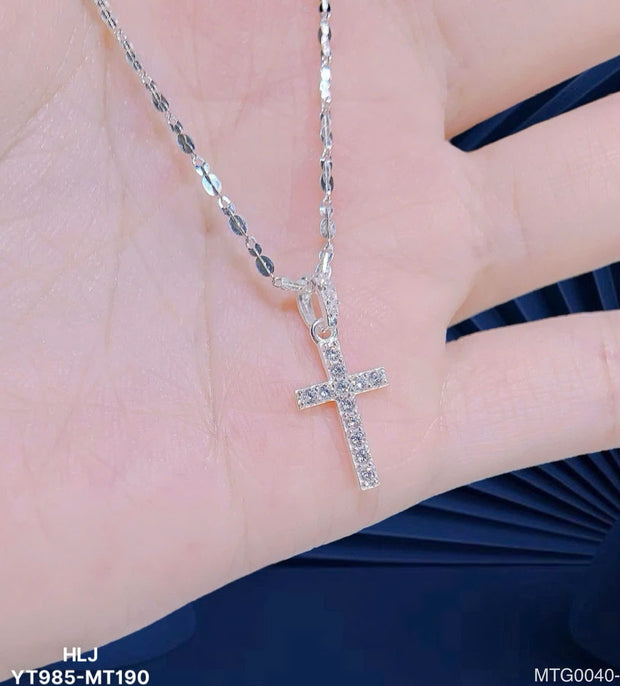 Radiant Cross Moissanite Pendant – Timeless Divine Brilliance