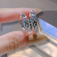 GeoGleam Pyramid Couple Rings – Modern Platinum Duo