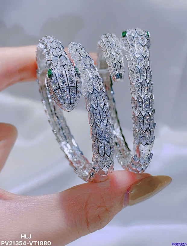 Serpentina Pavé Snake Bangle – Power. Poise. Platinum Shine.