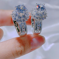 HexaCrown CZ Moissanite Ring – Architectural Sparkle