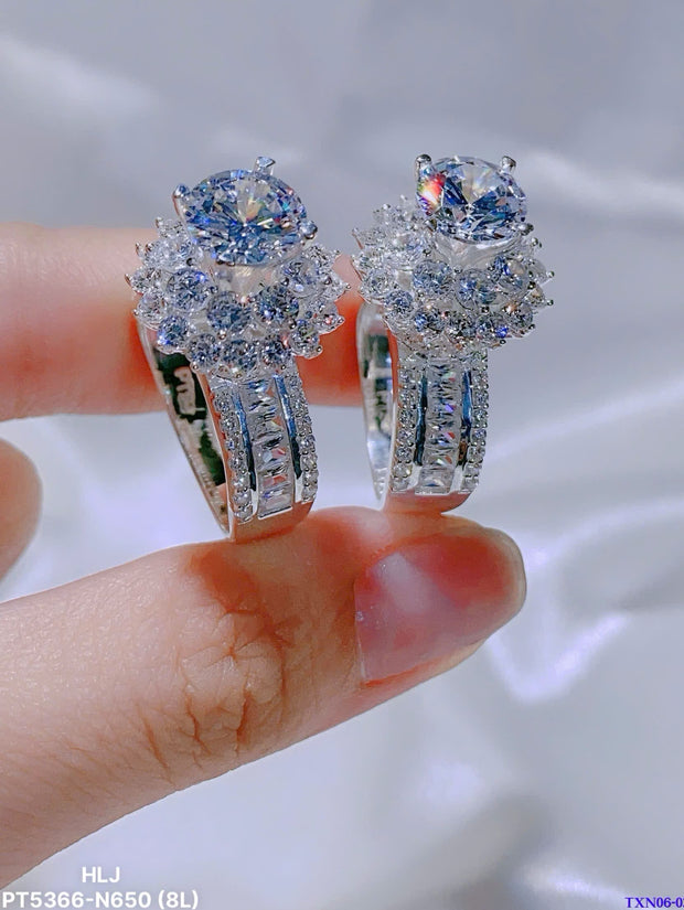 HexaCrown CZ Moissanite Ring – Architectural Sparkle