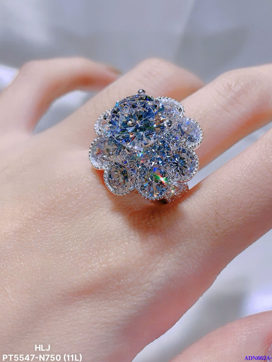 HexaCrown CZ Moissanite Ring – Architectural Sparkle